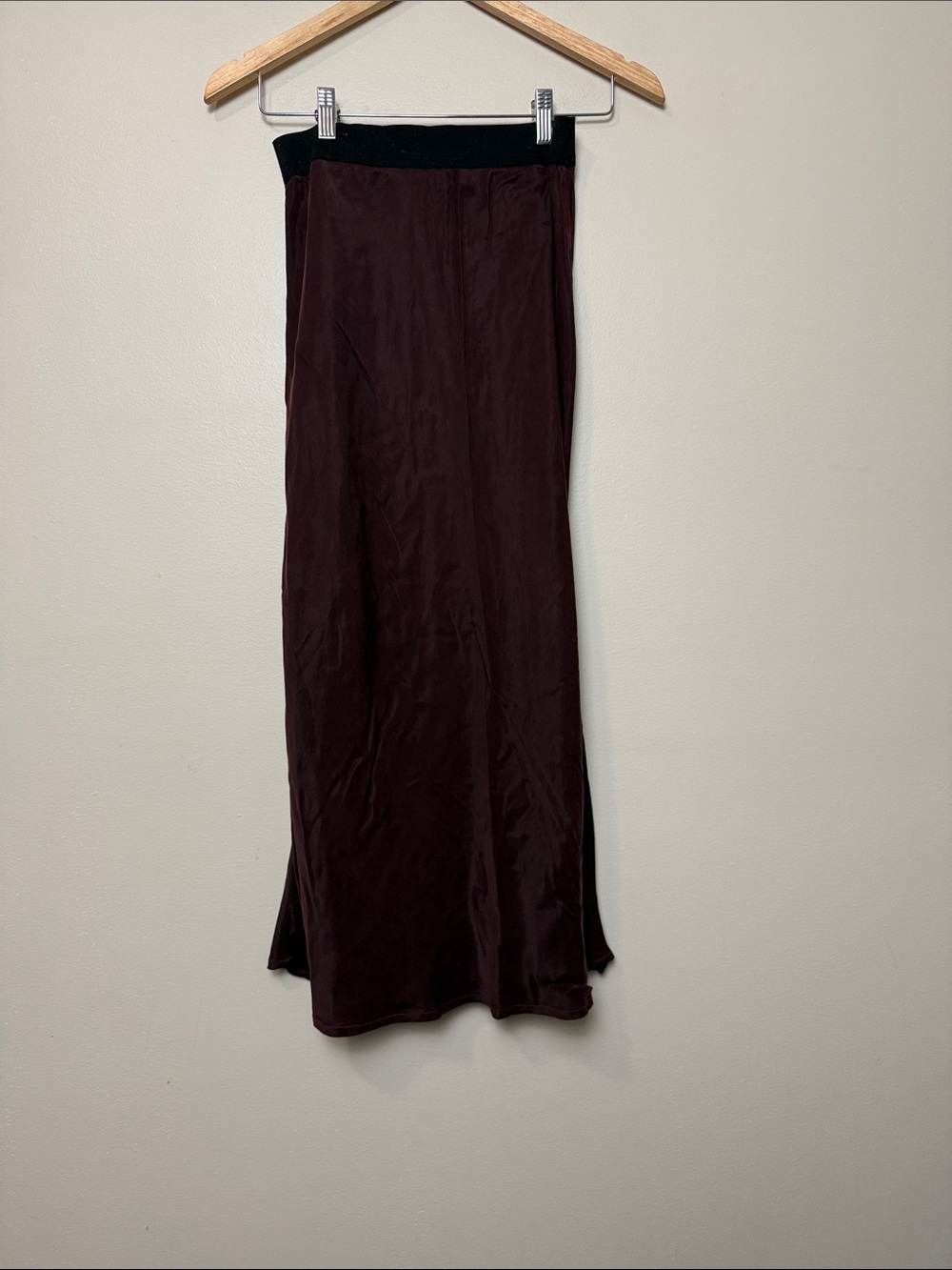 Bella Dahl Sleek Satin Long Skirt in Deep Burgundy - Classic Silhouette size S